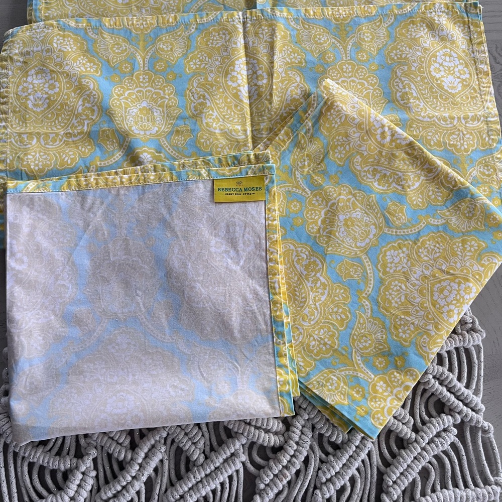 Rebecca Moses 100% cotton napkins Blue and Yellow pattern. Set of four!